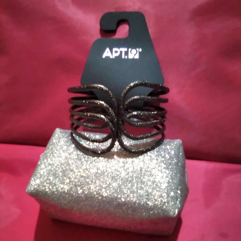 APT. 9 Bracelet